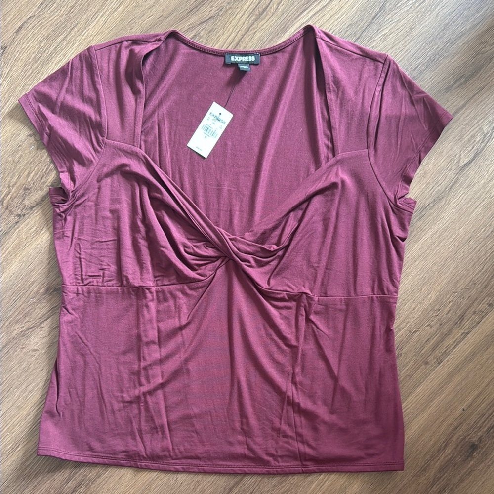 NWT Express Twist Front Cap Sleeve Top